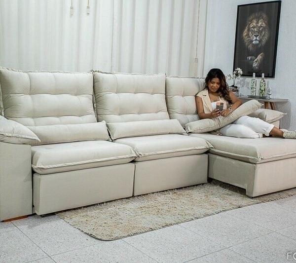 Sofá Retrátil Reclinável Emanuelly 3.20m Veludo Bege 01 - D28 Soft